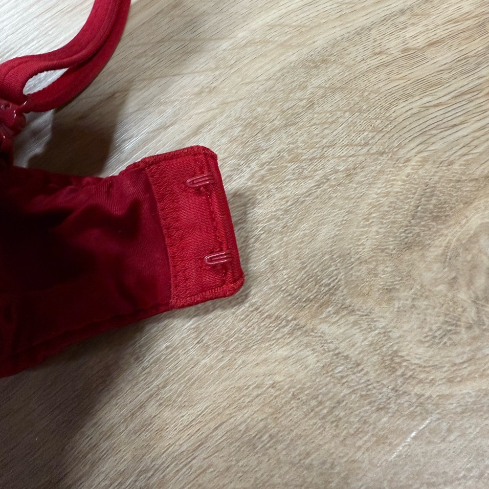 Victoria's Secret Very Sexy Push-up Bra Bundle. 32DD. - Picture 7 of 13